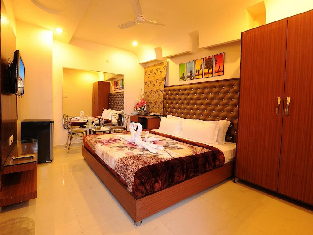 Hotel Pearl Inn & Suites Amritsar Pokoj fotografie